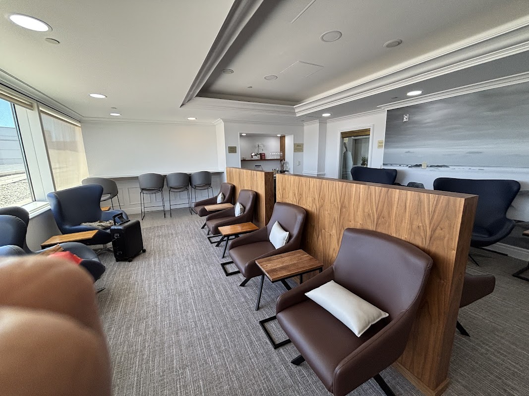 China Airlines Dynasty Lounge