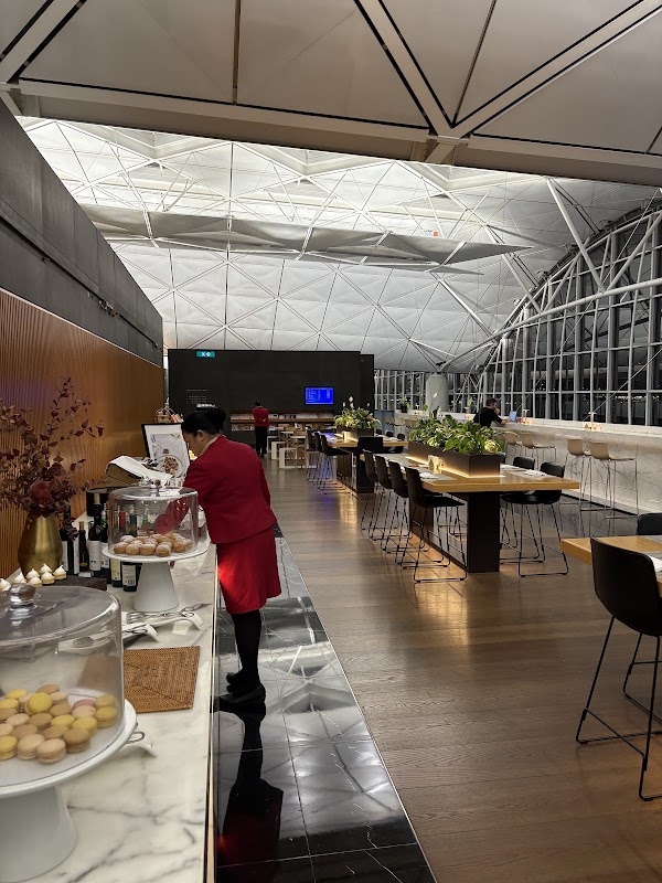Cathay Pacific The Wing First Class HKG T1