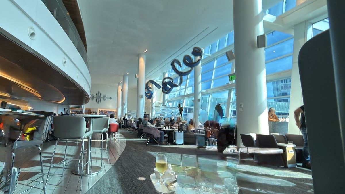 Delta Sky Club SEA (A11)