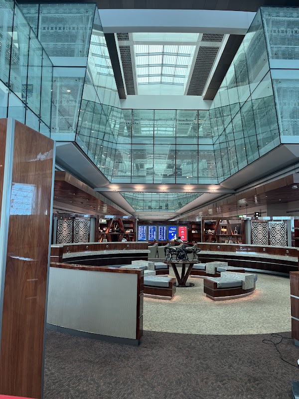 Emirates Business Class Lounge DXB T2