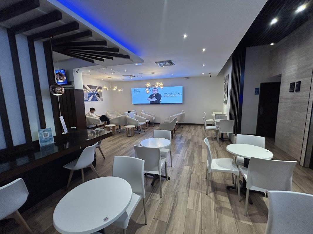 CUN Premium Lounge T4