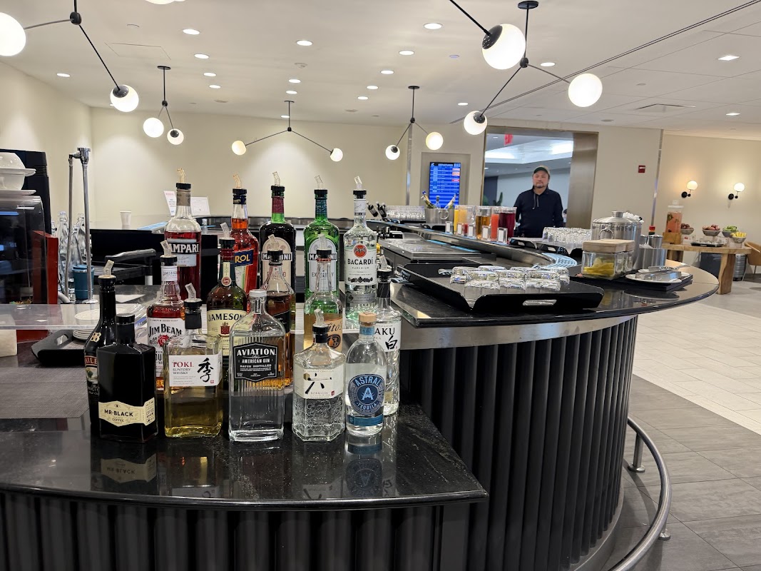 Horizons T7 Lounge