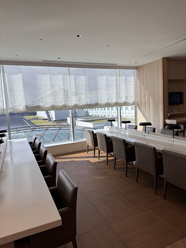 JAL Sakura Lounge HND Domestic T1