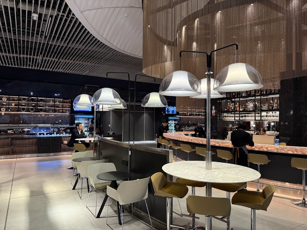LATAM Premium Lounge SCL T2