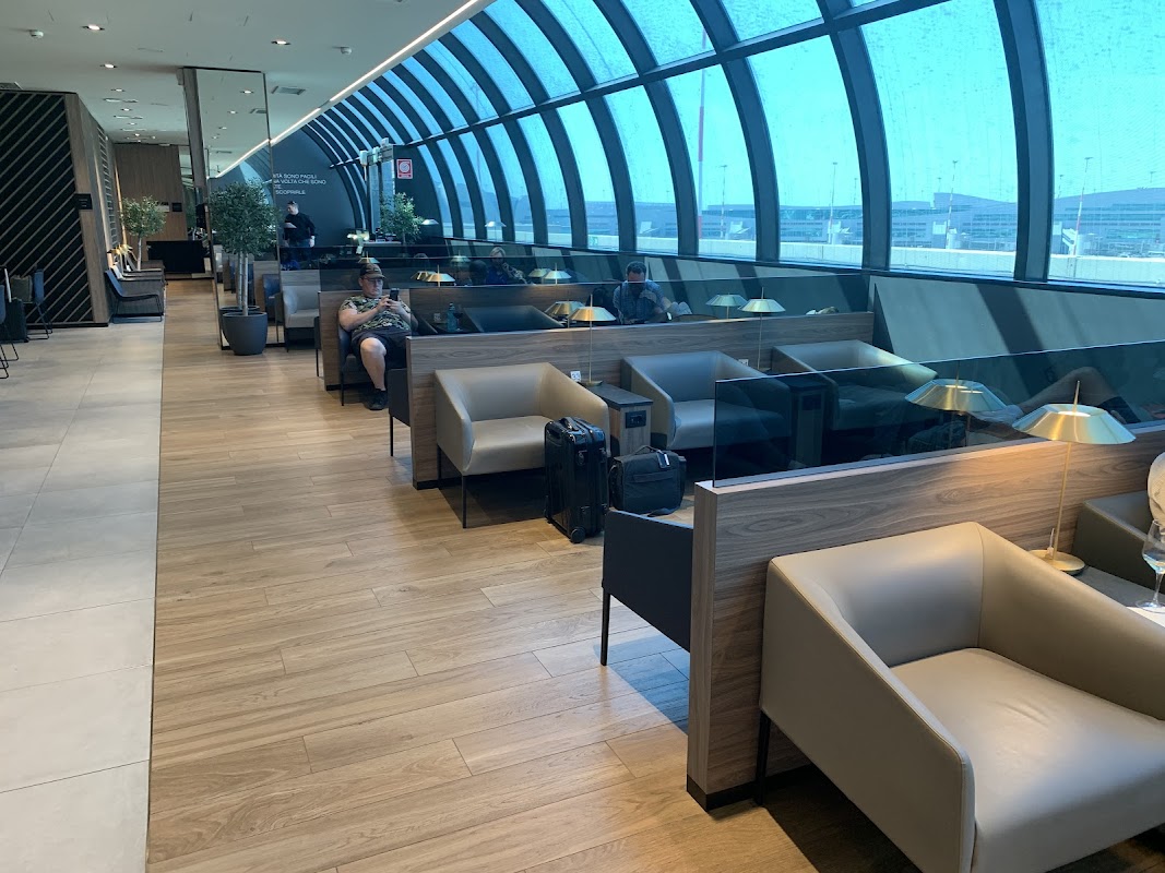 Lufthansa Business Lounge Rome FCO T1