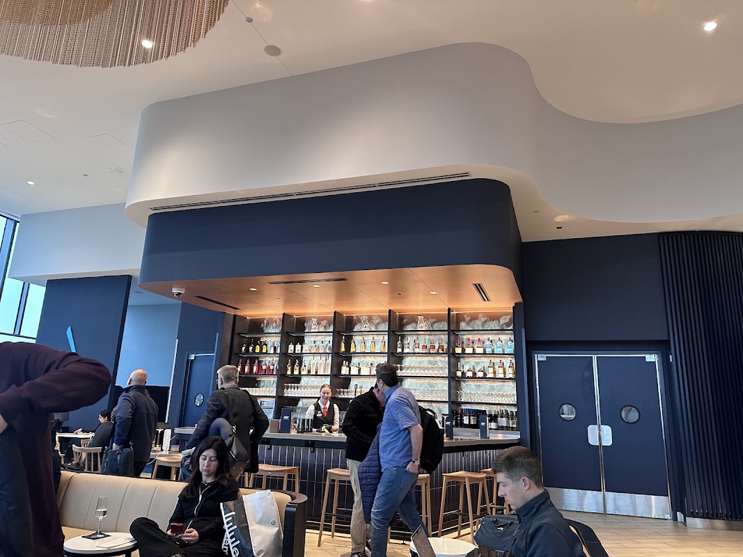 LOT Polish Business Class Lounge