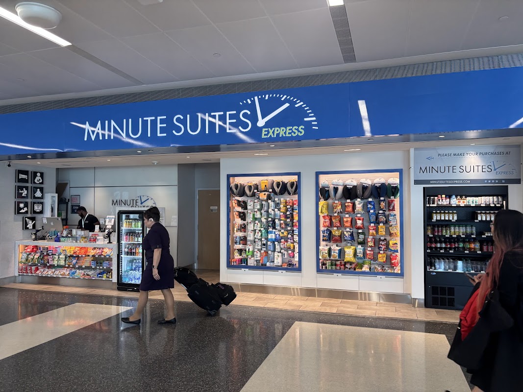 Minute Suites LGA