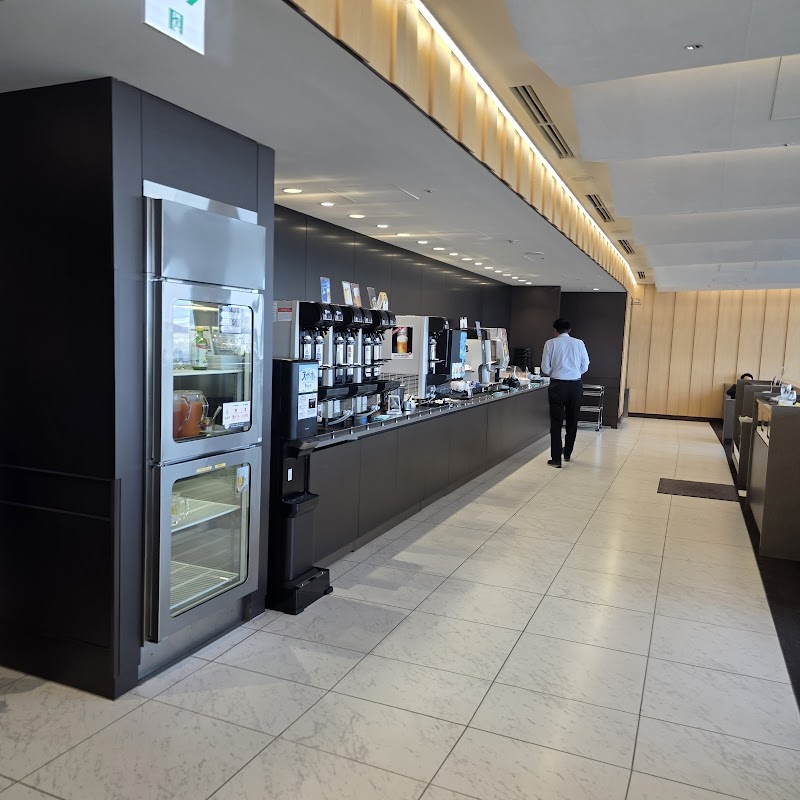 ANA Lounge CTS