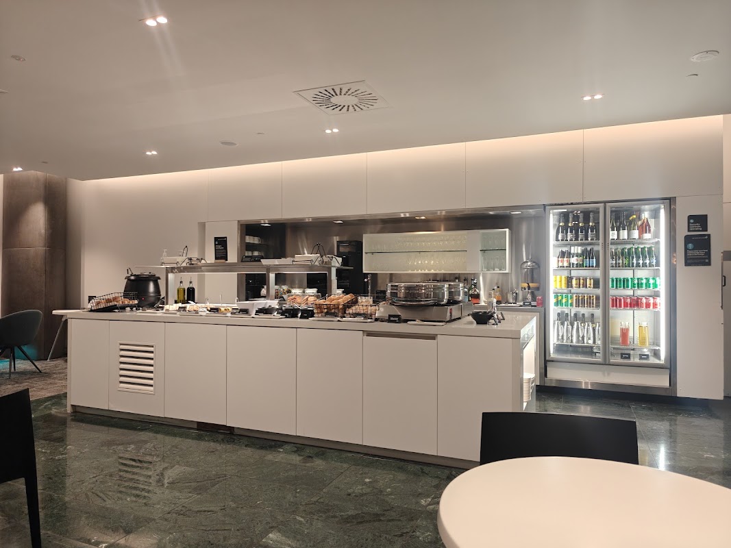 Air New Zealand Koru Lounge WLG