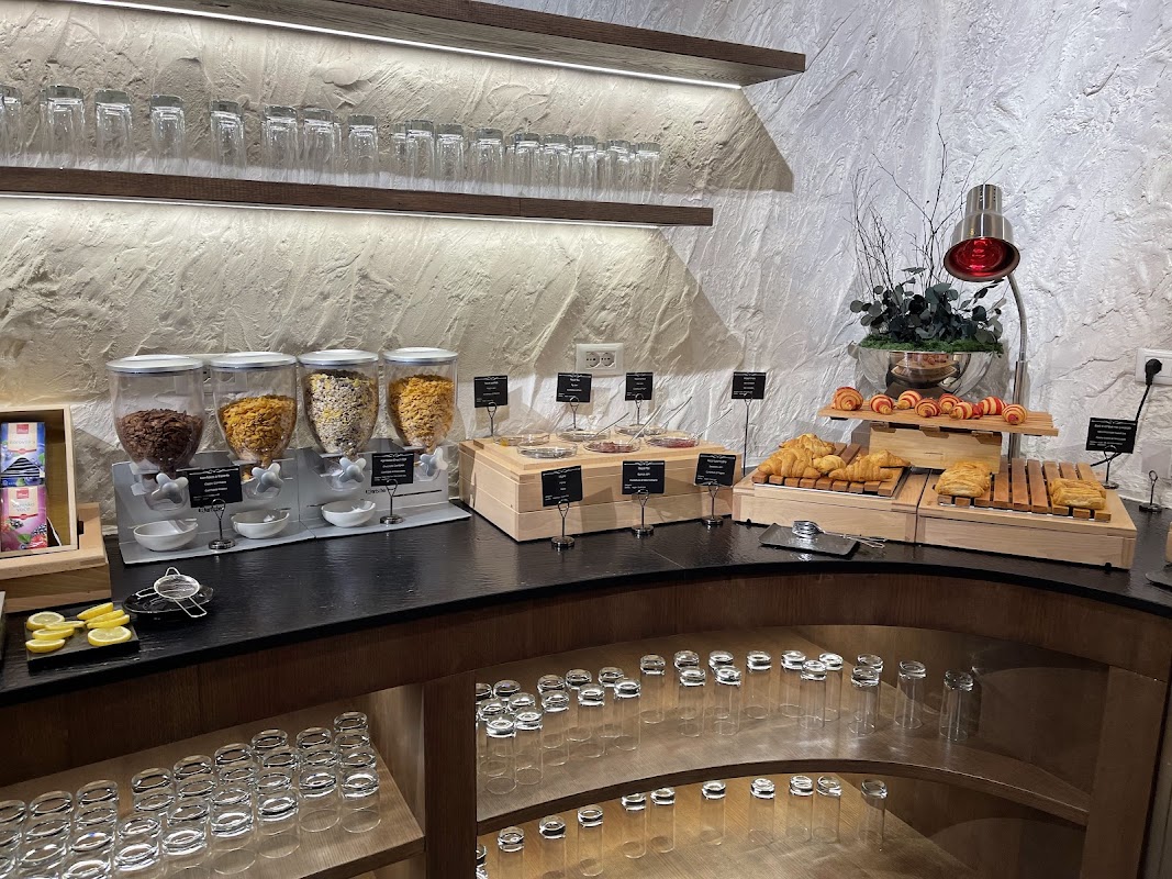 Air Albania Business Lounge TIA