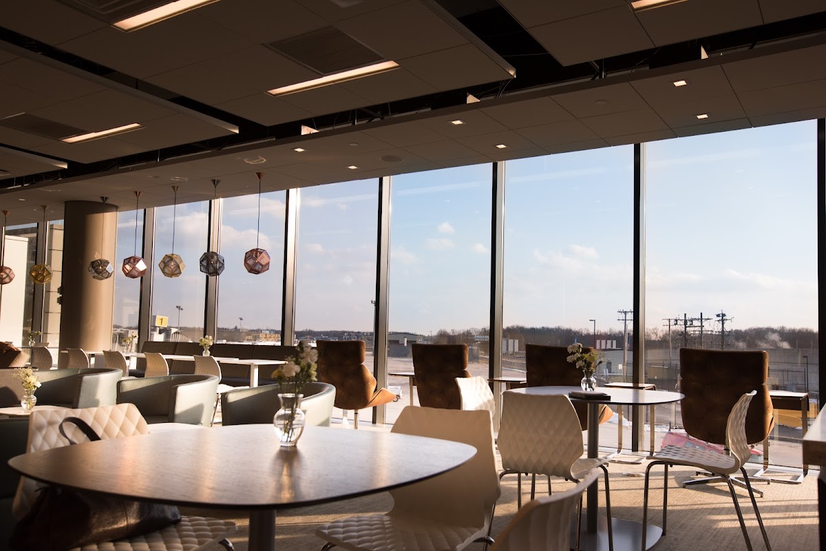 Escape Lounge BDL