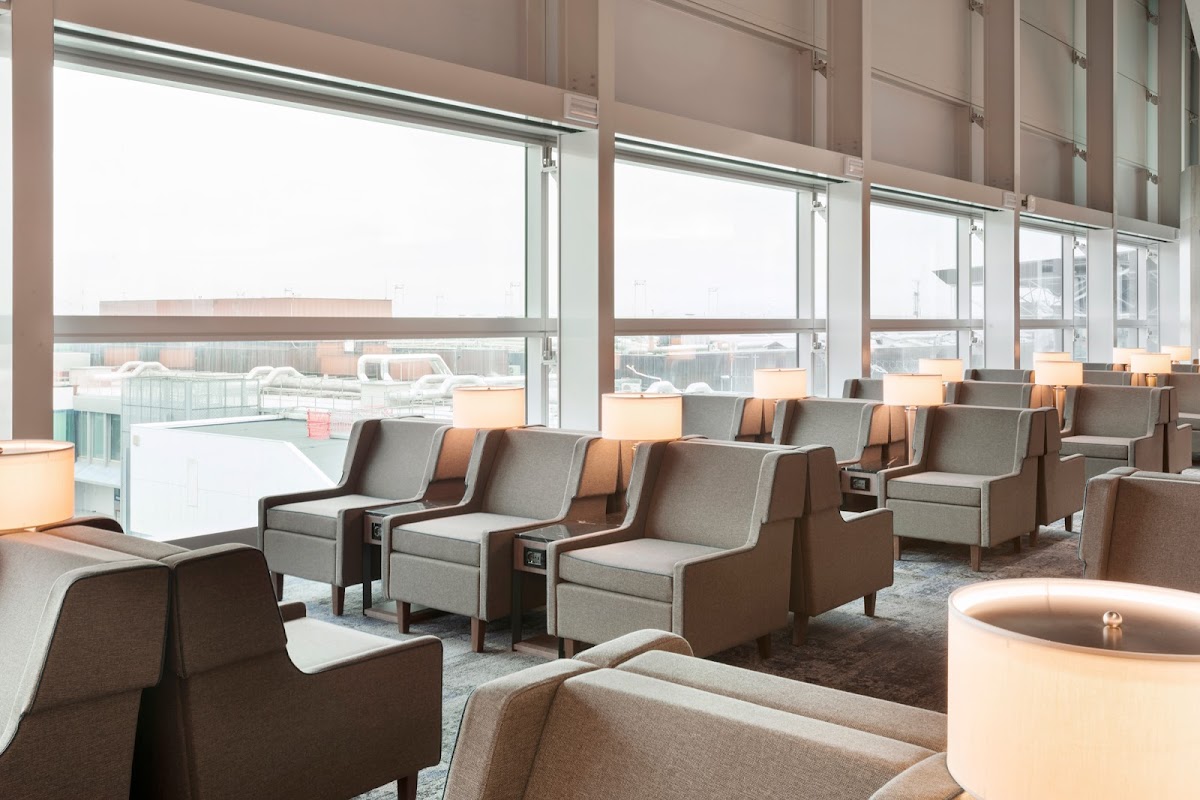 Sala Azzurra Lounge FCO T3