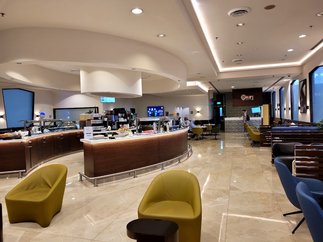 Pearl Lounge KWI T4