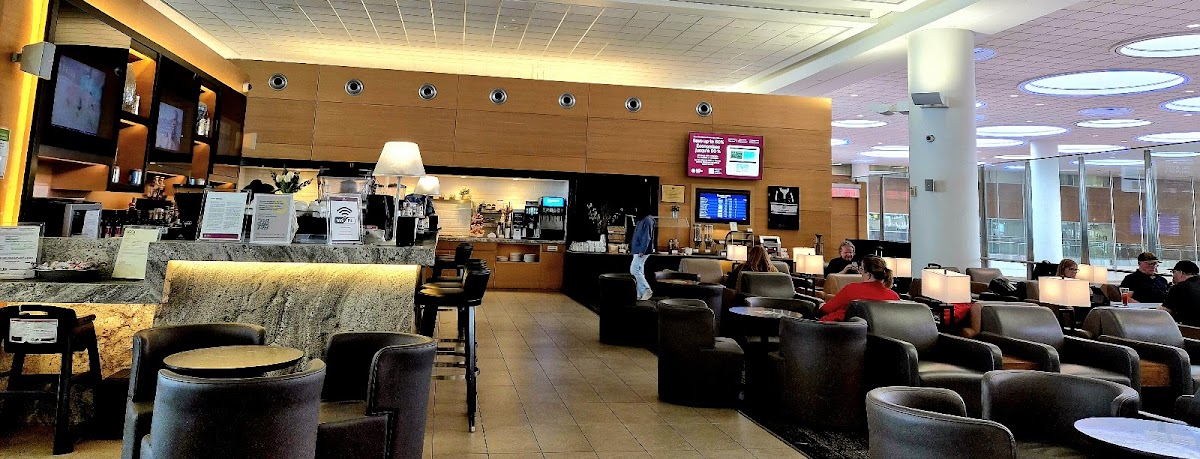 Winnipeg James Armstrong Richardson Airport Lounge