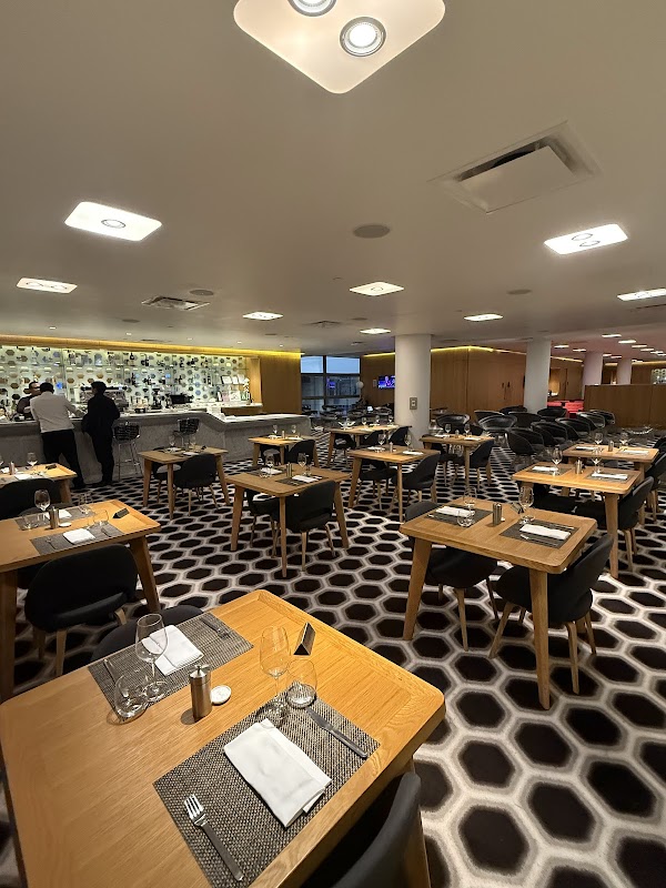 Qantas First Lounge Los Angeles