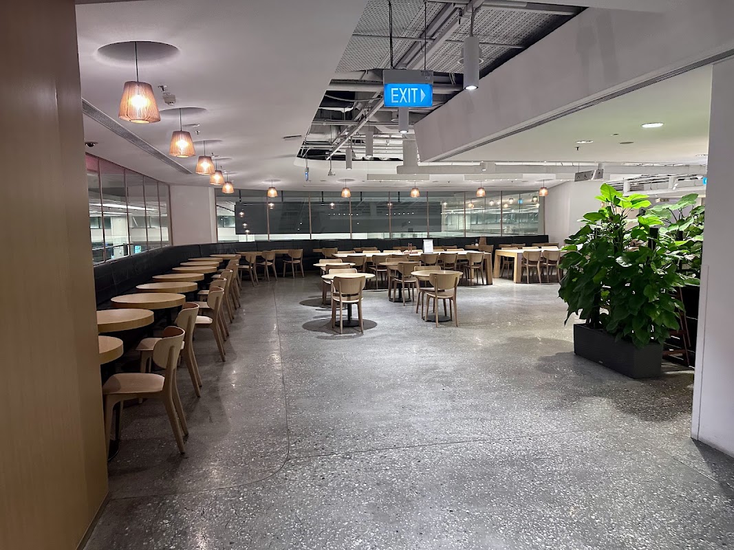 Qantas Business Lounge SIN T1
